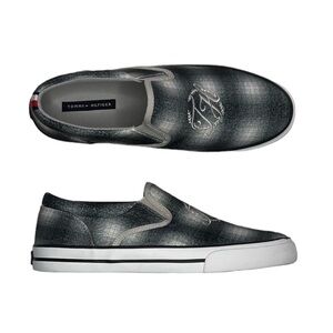 Nwot Tommy Hilfiger Women’s Plaid Slip On Sneaker Shoes